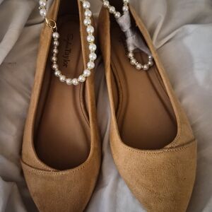 Sophia Taylor Suede Pointed Toe Flats w/ Pearl Strap – Size 8